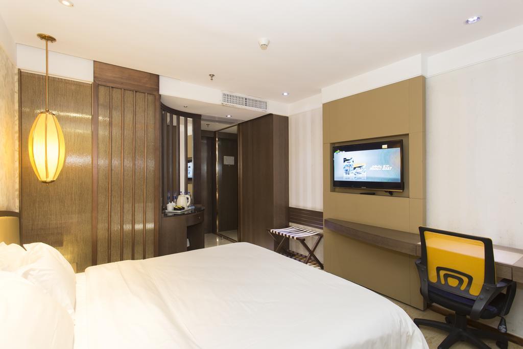 Kaiserdom Hotel Airport Road Гуанчжоу Экстерьер фото