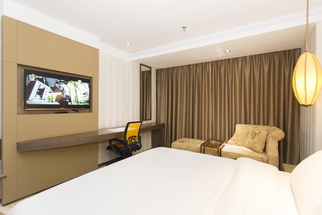 Kaiserdom Hotel Airport Road Гуанчжоу Экстерьер фото