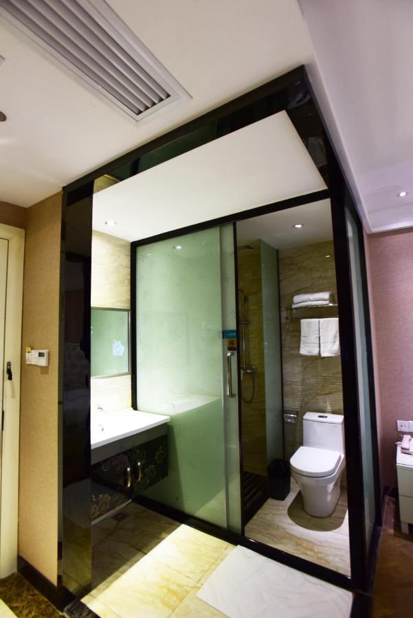 Kaiserdom Hotel Airport Road Гуанчжоу Номер фото